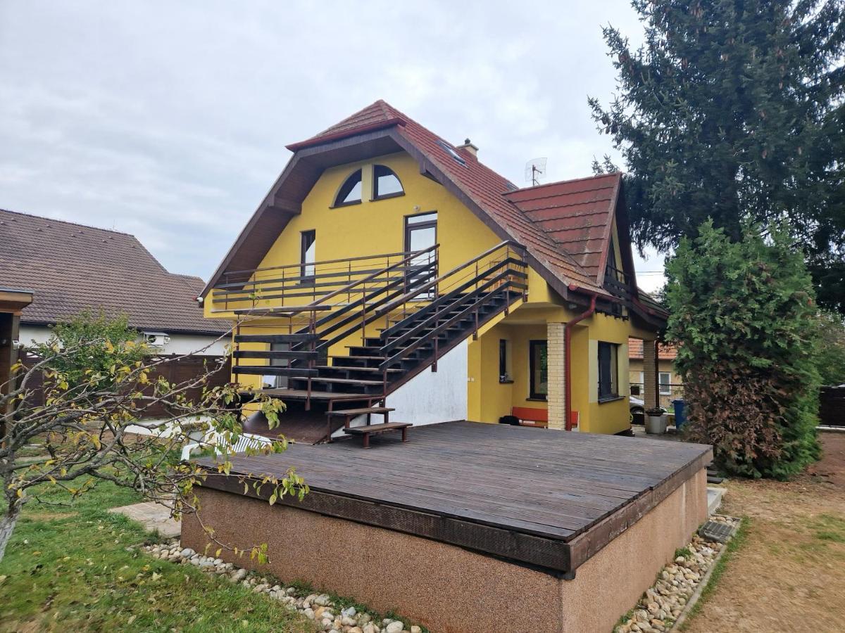 Apartmany Luzianky Neutra Exterior foto