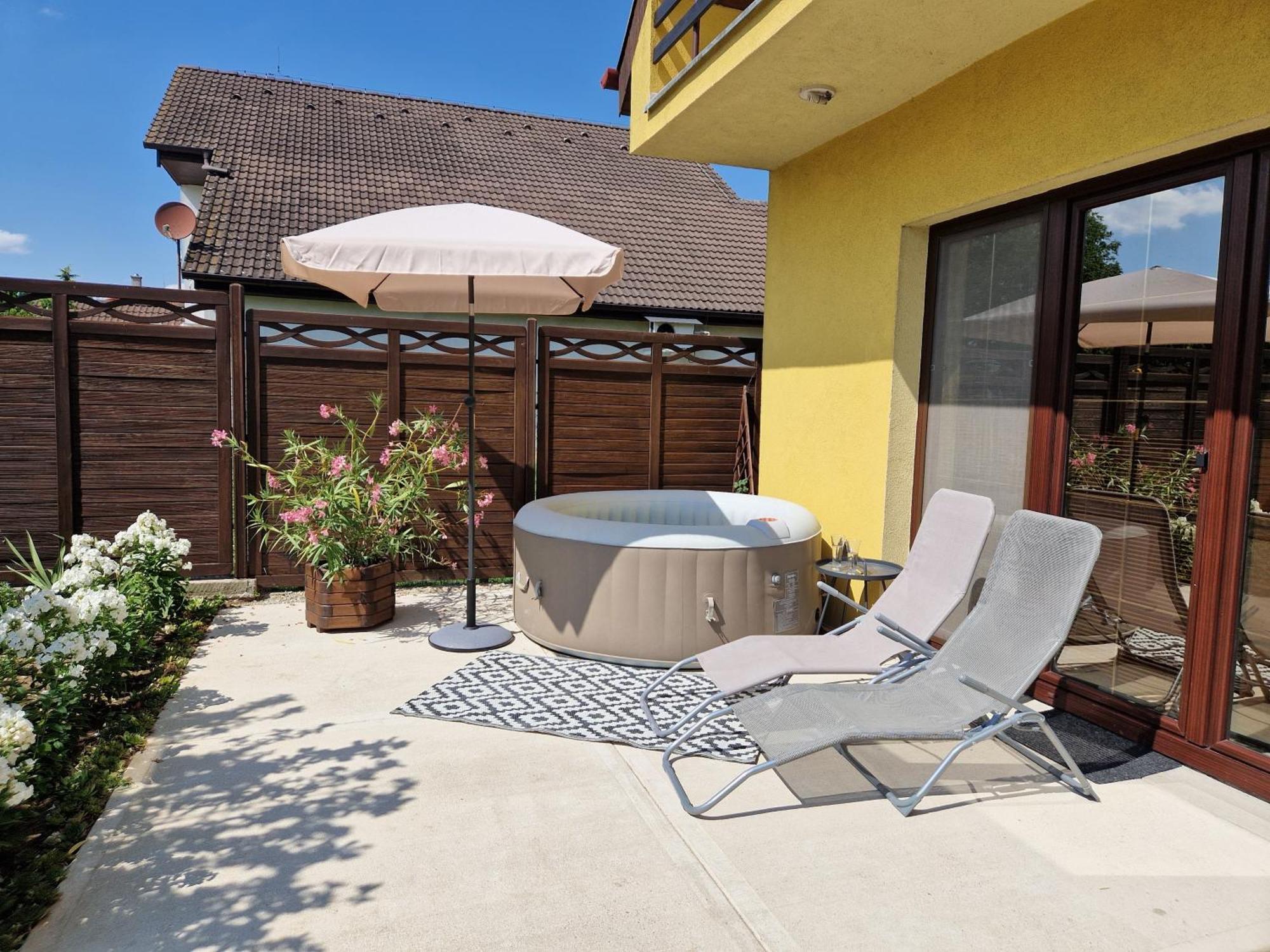 Apartmany Luzianky Neutra Exterior foto